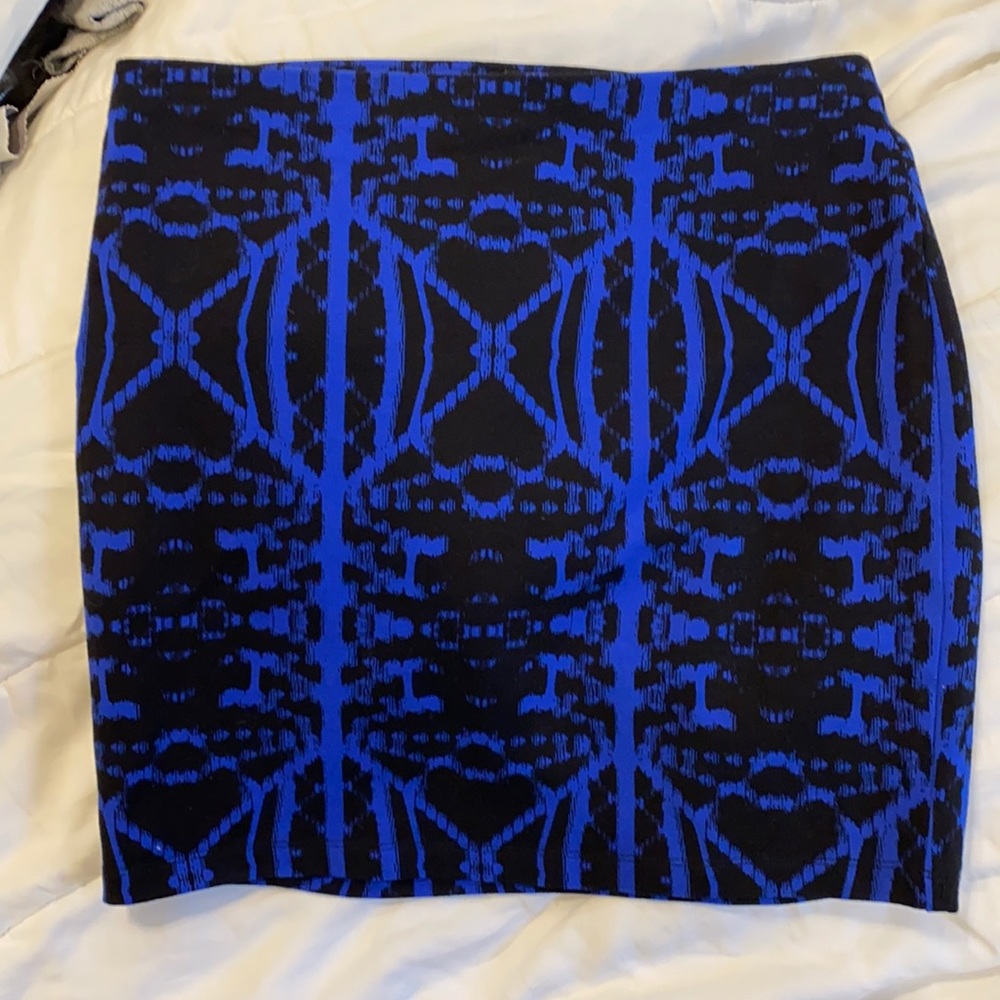 NWT-Express Blue/Black ikat print mini skirt